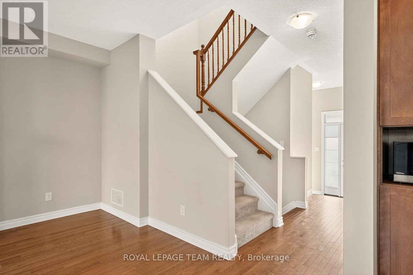 619 GERANIUM WALK - Photo 19