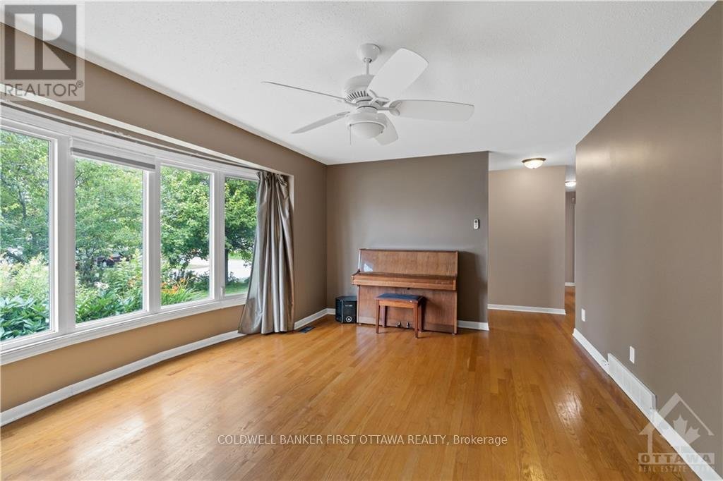 12 OAKWOOD AVENUE - Photo 5