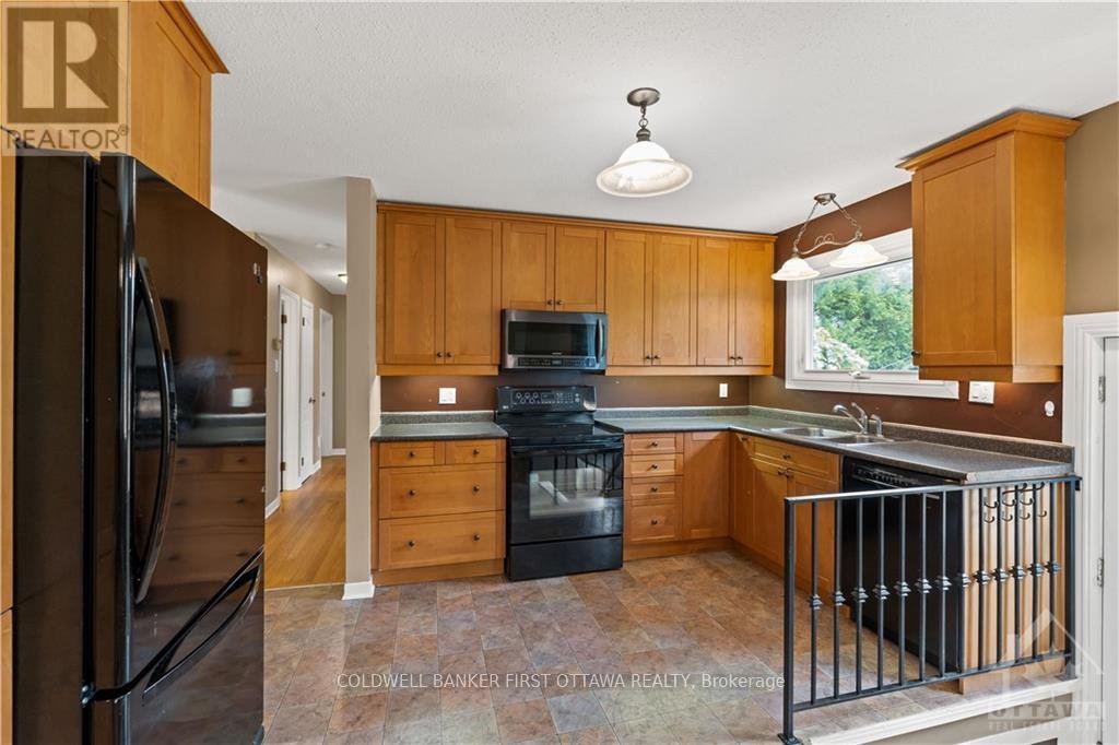 12 OAKWOOD AVENUE - Photo 7