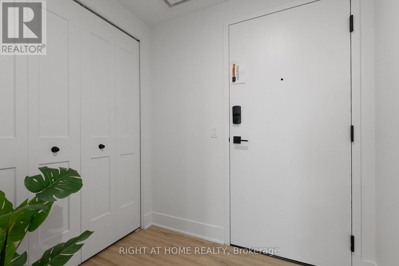 607 - 377 WINONA AVENUE - Photo 2
