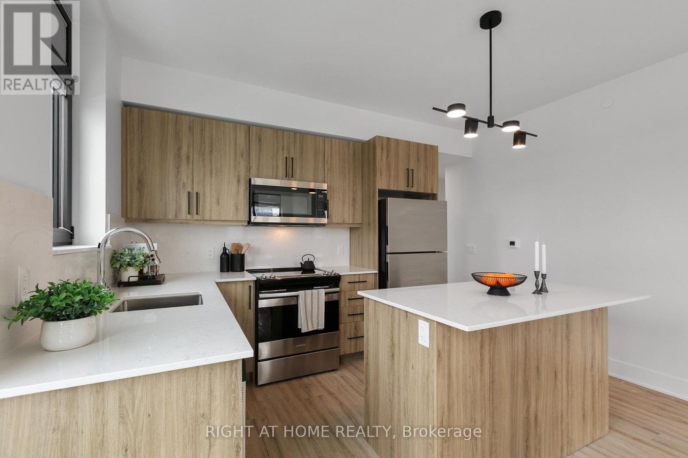 607 - 377 WINONA AVENUE - Photo 10