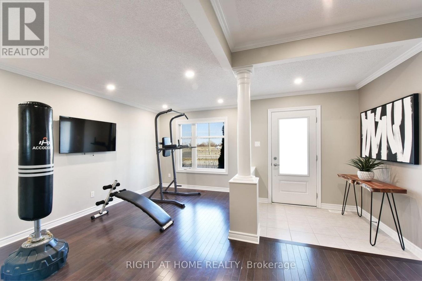 520 SILVERTIP LANE - Photo 5