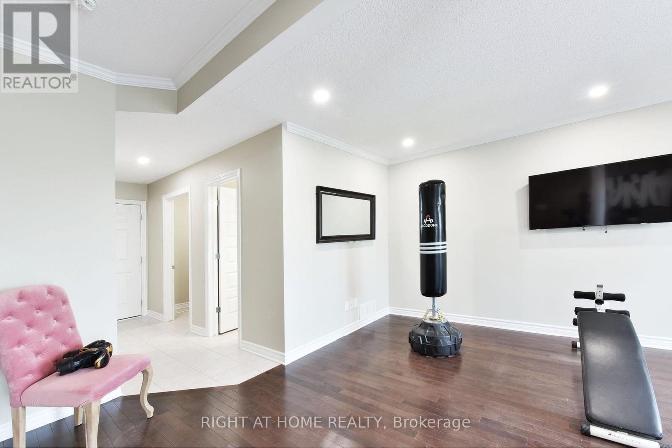 520 SILVERTIP LANE - Photo 6