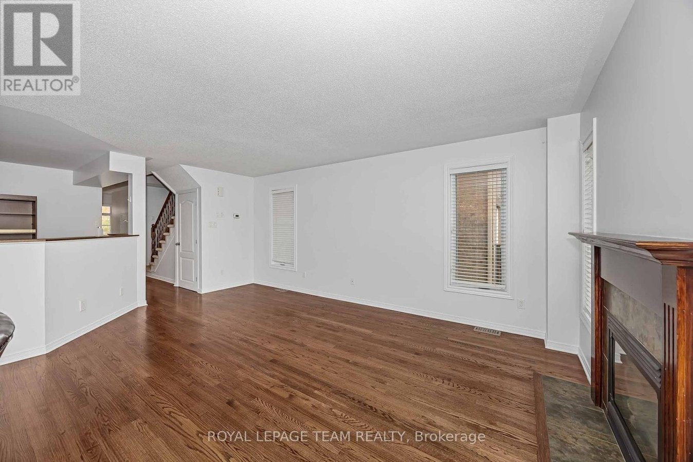 323 FREEDOM PRIVATE - Photo 10