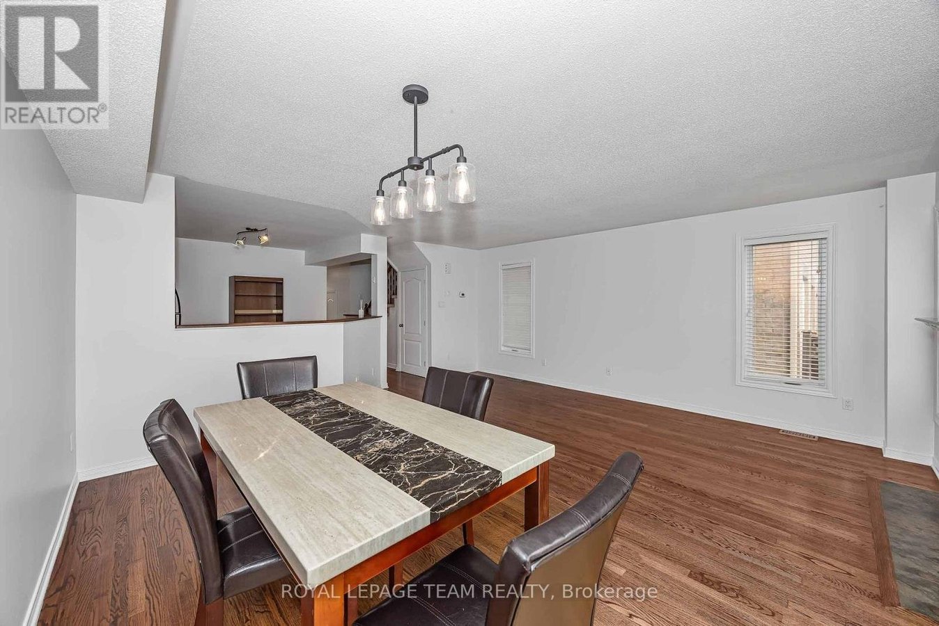 323 FREEDOM PRIVATE - Photo 13