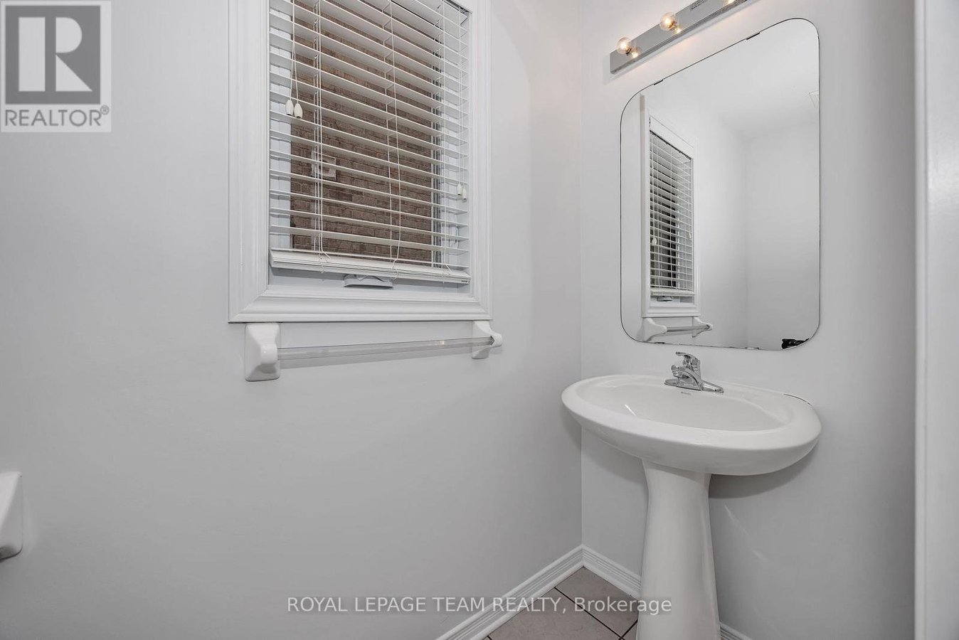323 FREEDOM PRIVATE - Photo 14