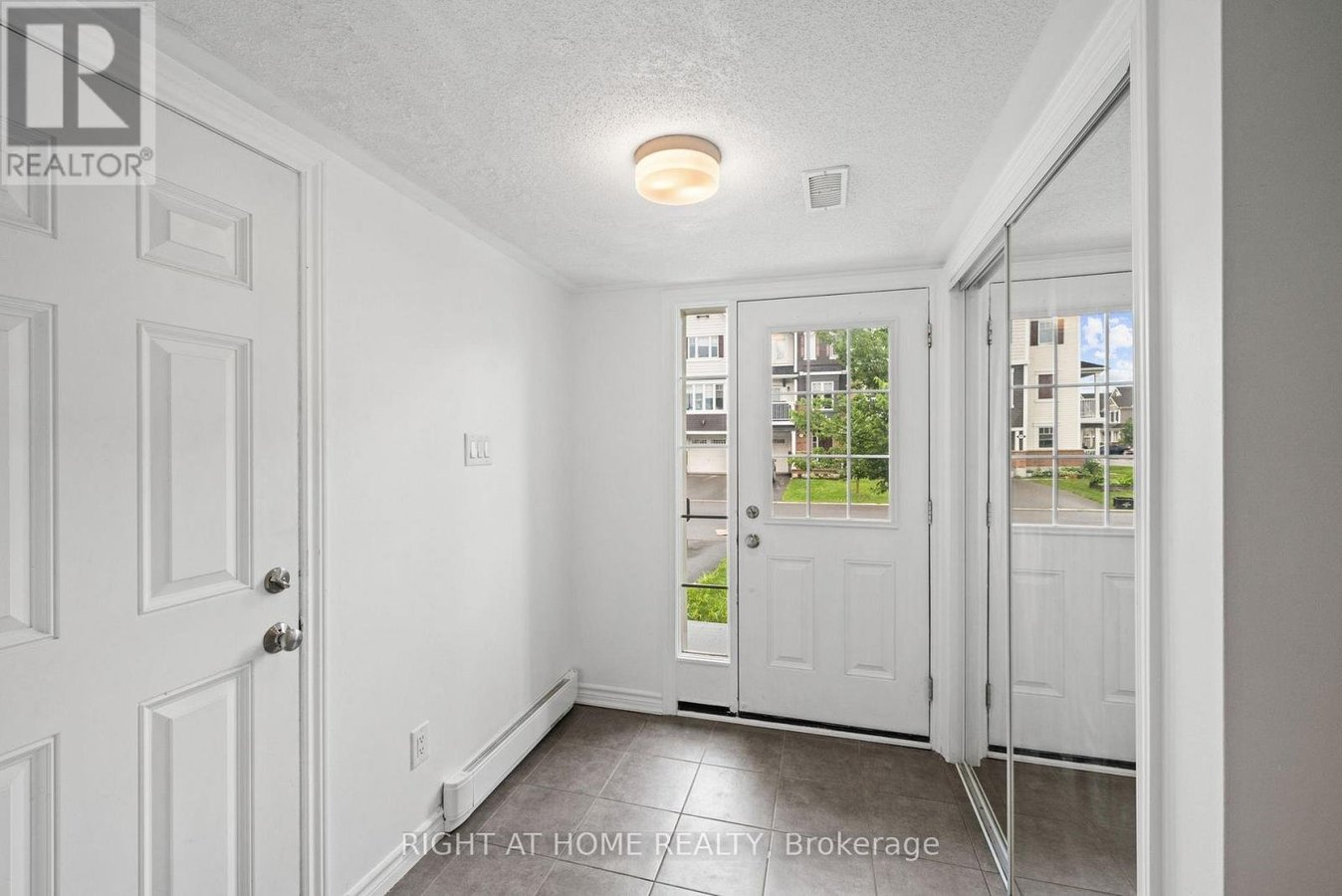 403 GERARDIA LANE - Photo 3