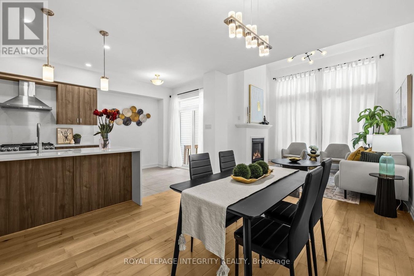 691 CAPRICORN CIRCLE - Photo 8