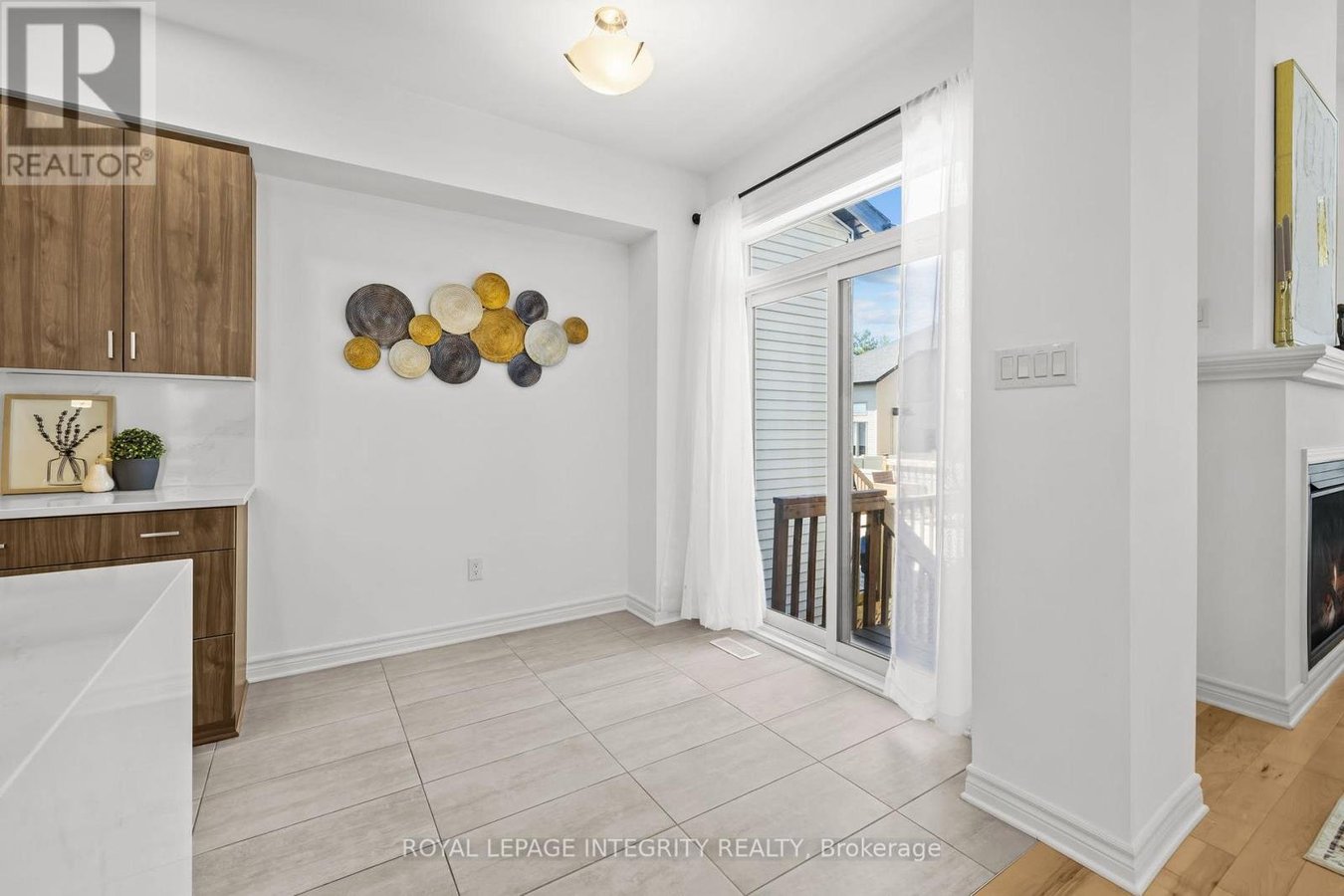 691 CAPRICORN CIRCLE - Photo 14