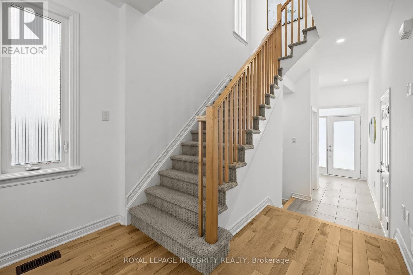 691 CAPRICORN CIRCLE - Photo 17