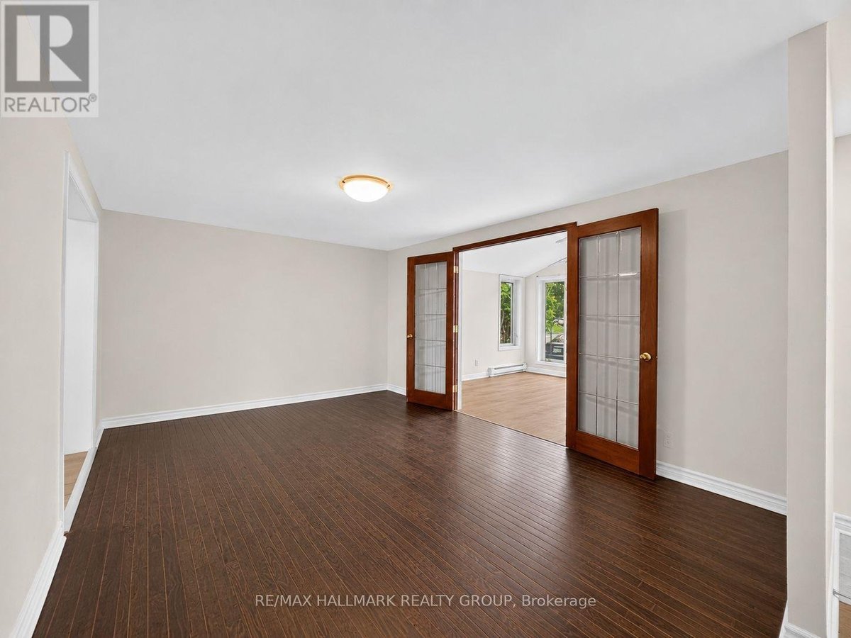 295 AMIENS STREET - Photo 6