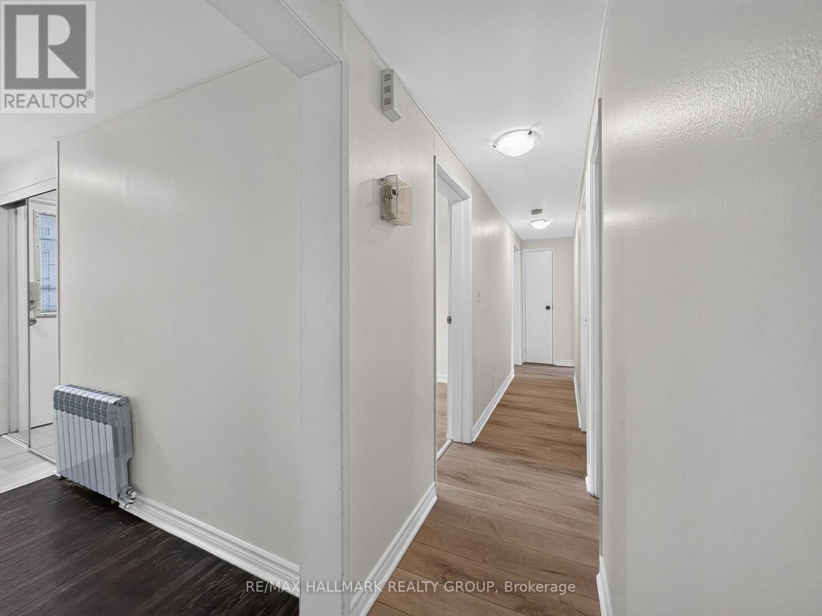 295 AMIENS STREET - Photo 19