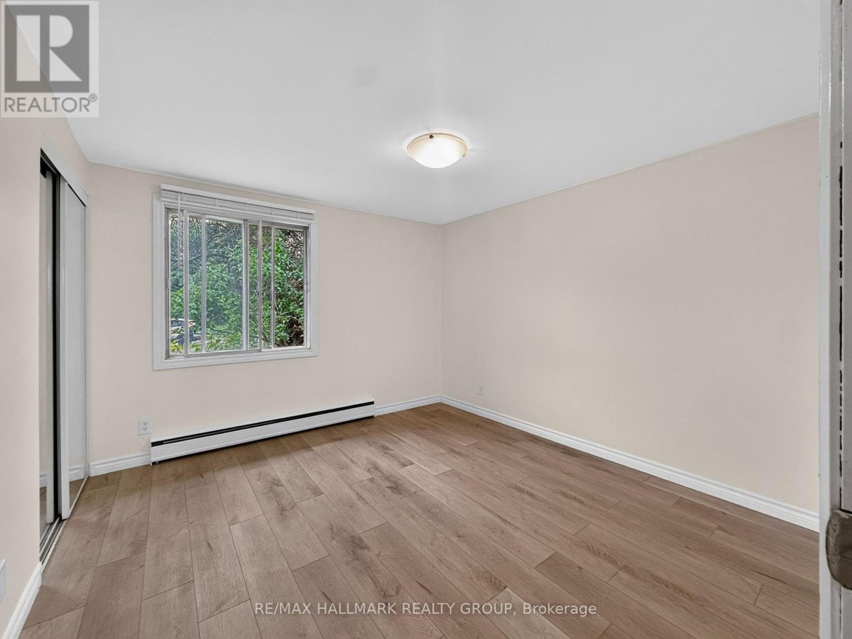 295 AMIENS STREET - Photo 22