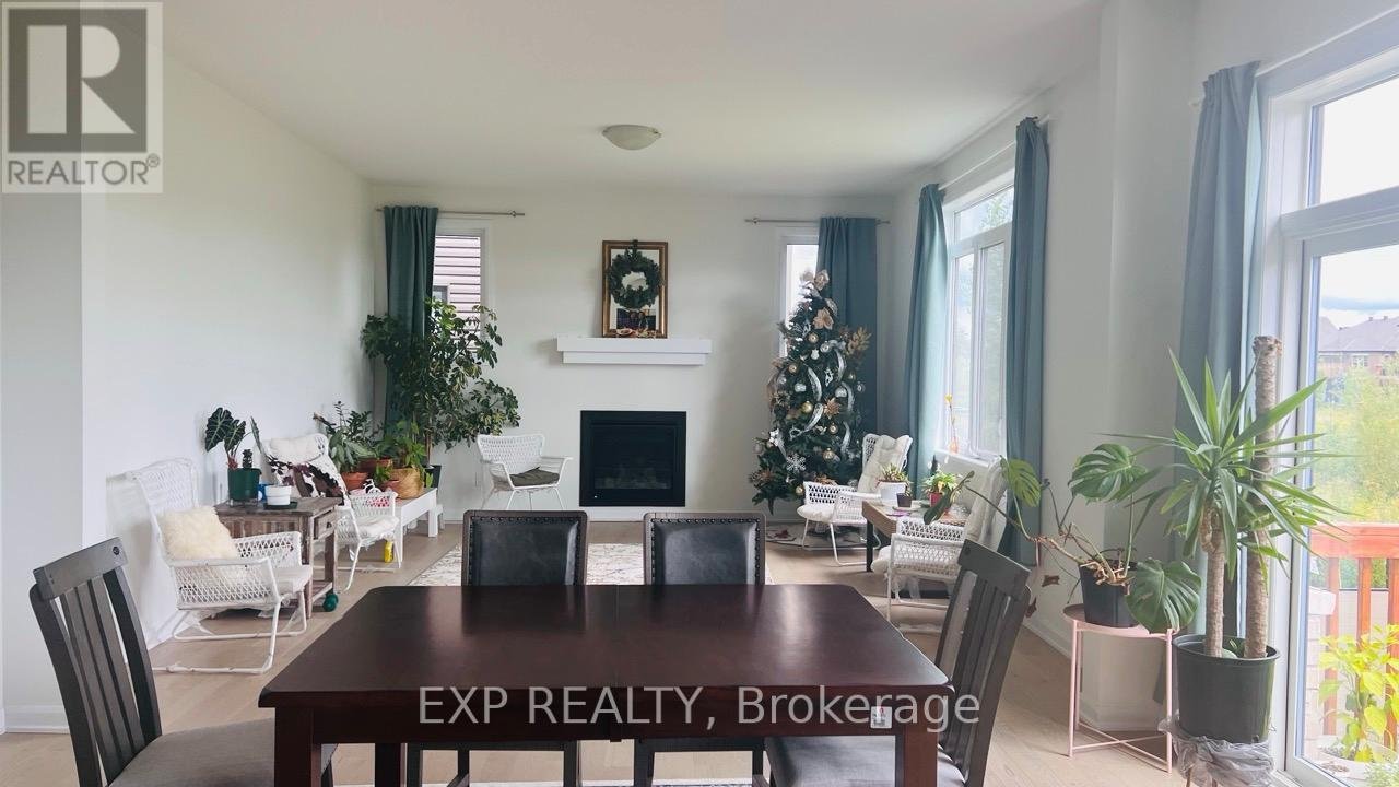 747 COAST CIRCLE - Photo 9