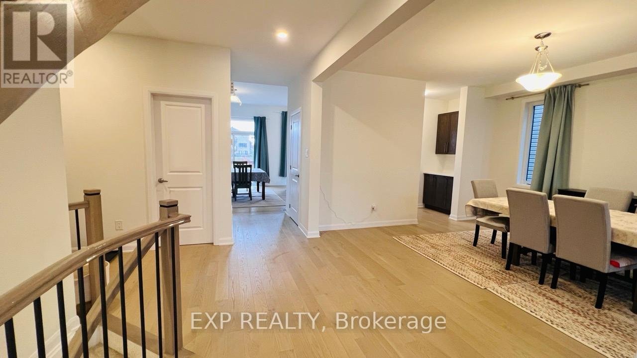 747 COAST CIRCLE - Photo 5