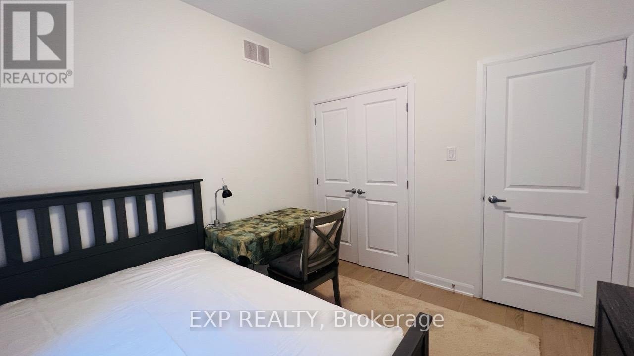 747 COAST CIRCLE - Photo 17