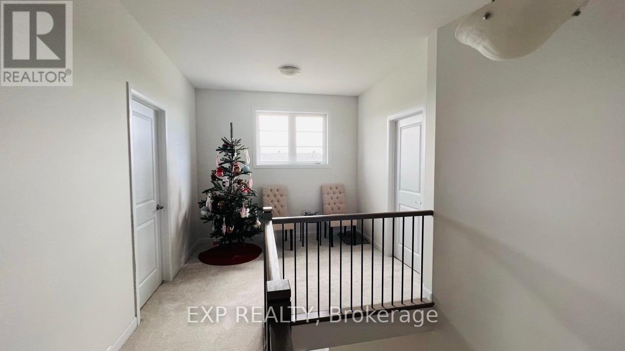747 COAST CIRCLE - Photo 20
