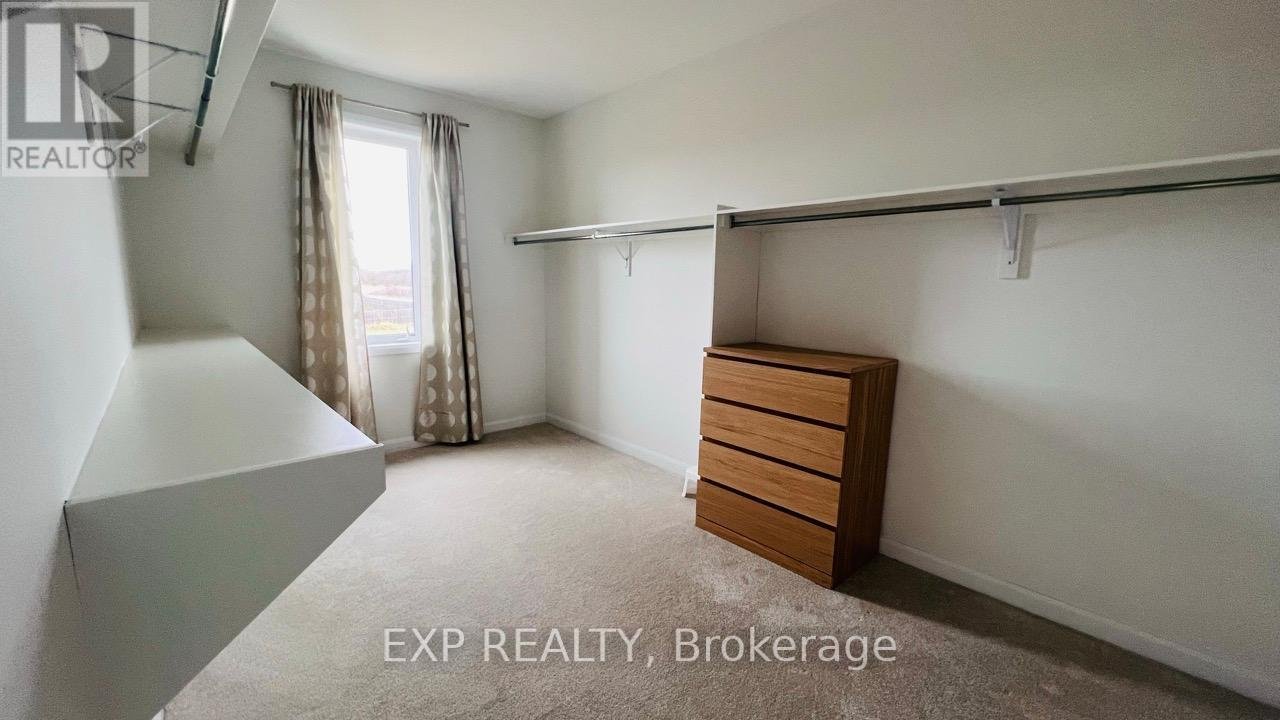 747 COAST CIRCLE - Photo 25
