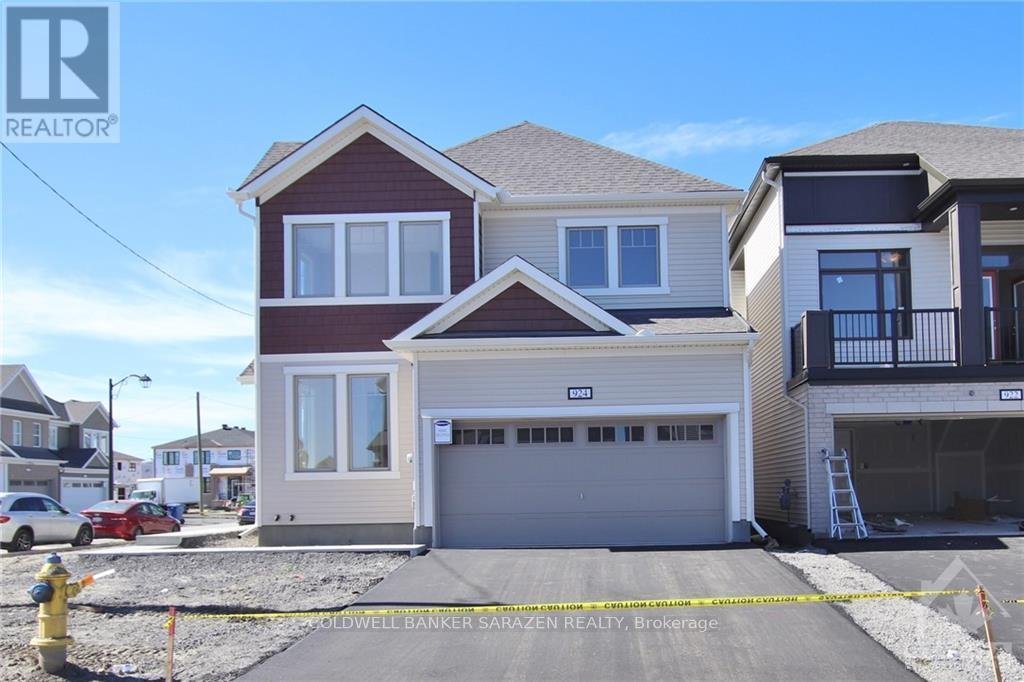 924 NOKOMIS PLACE - Photo 1