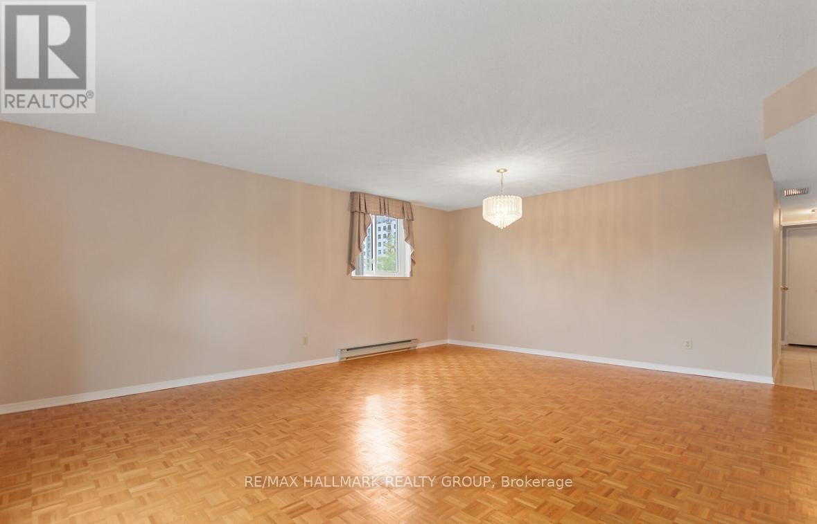 212 - 1705 PLAYFAIR DRIVE - Photo 8