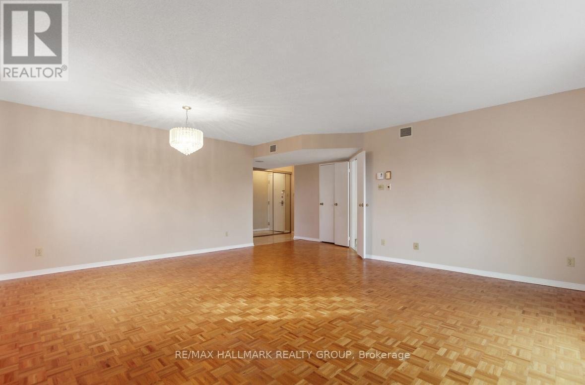 212 - 1705 PLAYFAIR DRIVE - Photo 9
