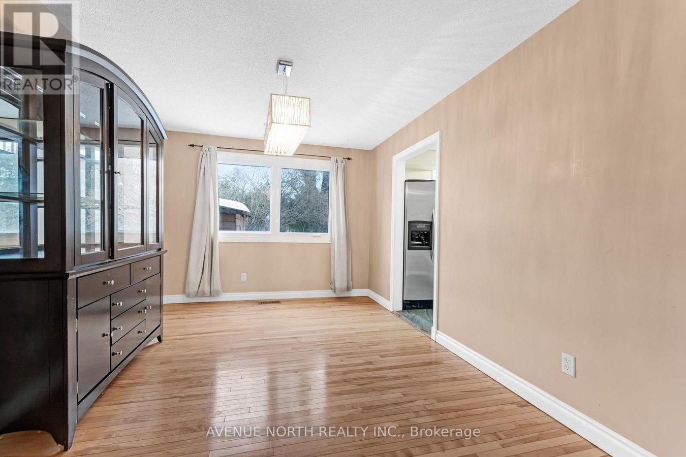 3489 SOUTHGATE ROAD - Photo 6