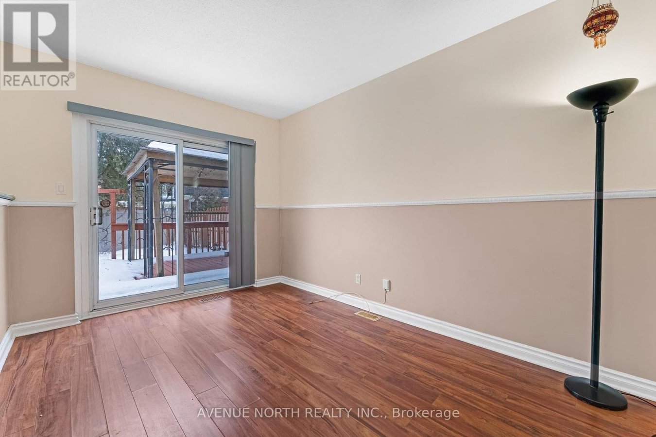 3489 SOUTHGATE ROAD - Photo 10