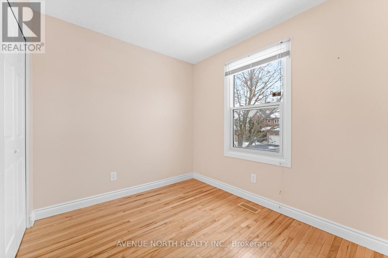 3489 SOUTHGATE ROAD - Photo 14