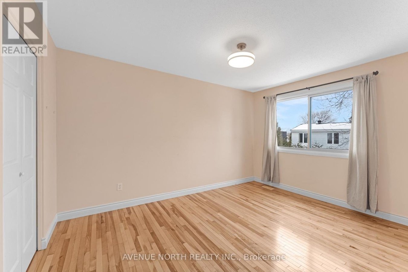 3489 SOUTHGATE ROAD - Photo 15