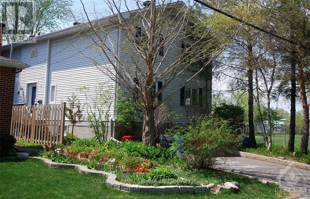 A - 160 MAFEKING AVENUE - Photo 1