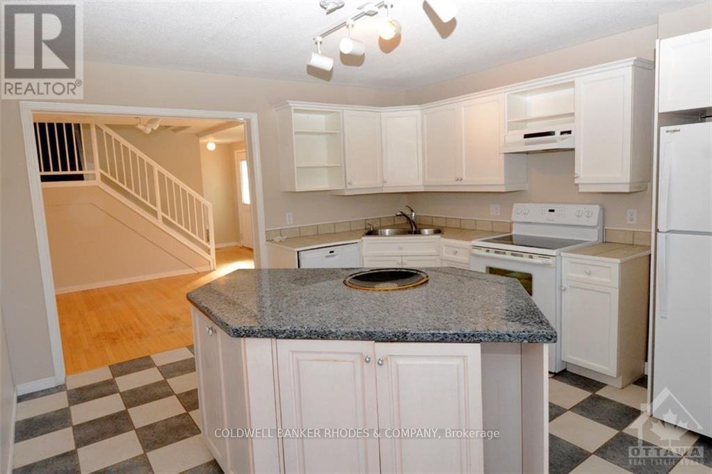A - 160 MAFEKING AVENUE - Photo 3