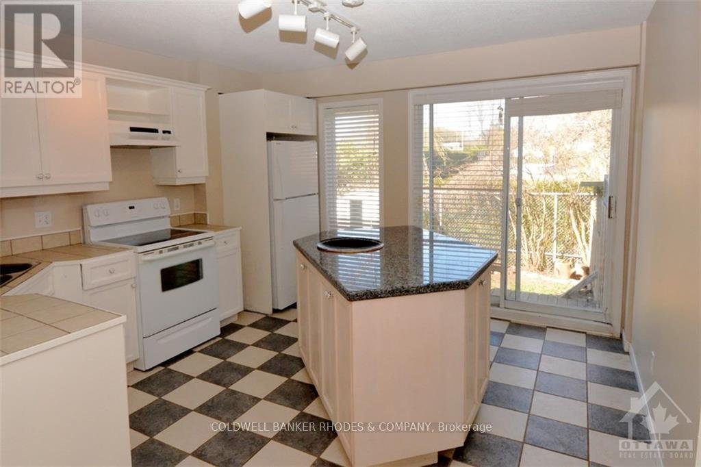 A - 160 MAFEKING AVENUE - Photo 4