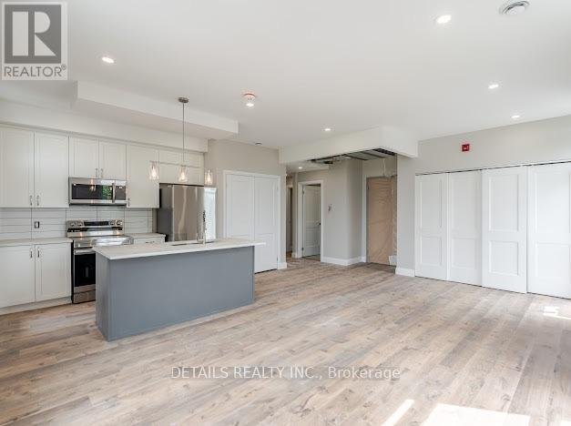 201 - 659 DONAT STREET - Photo 3