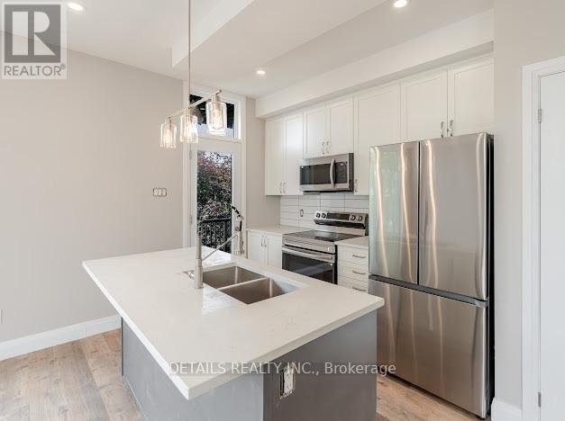 201 - 659 DONAT STREET - Photo 5