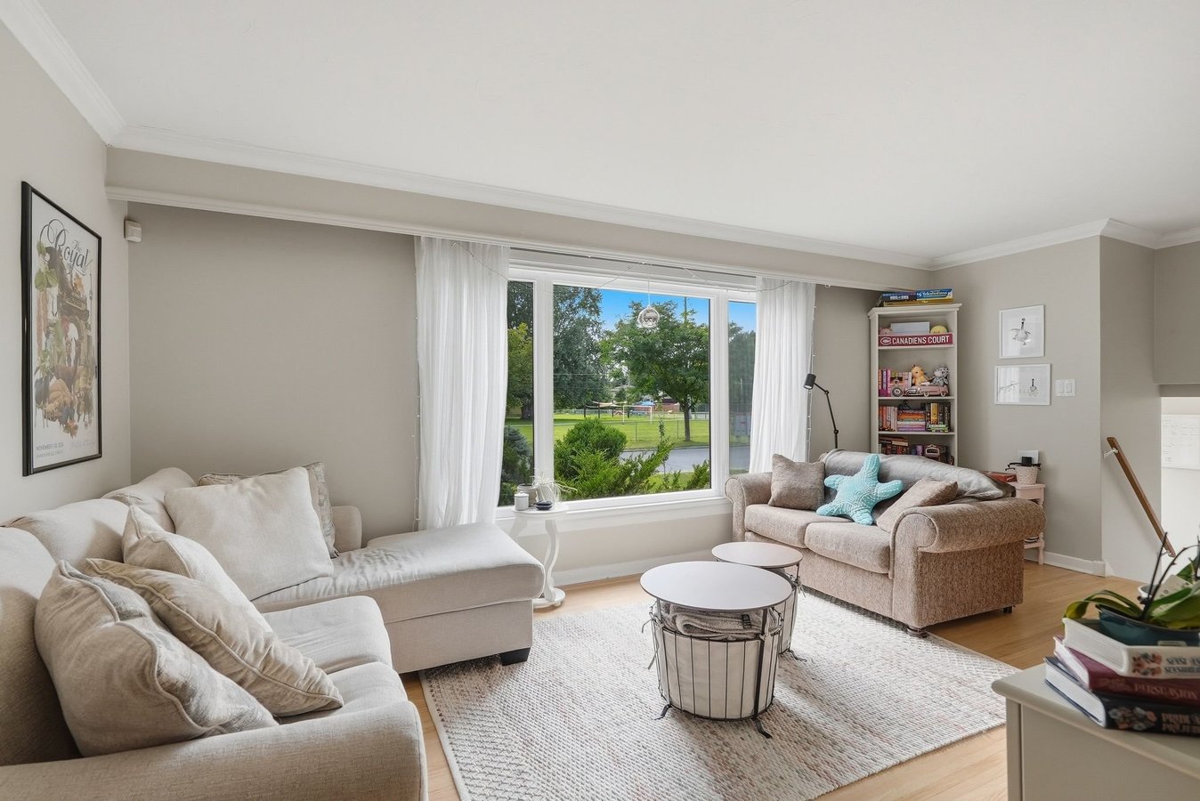 2346 Edwin Crescent - Photo 7
