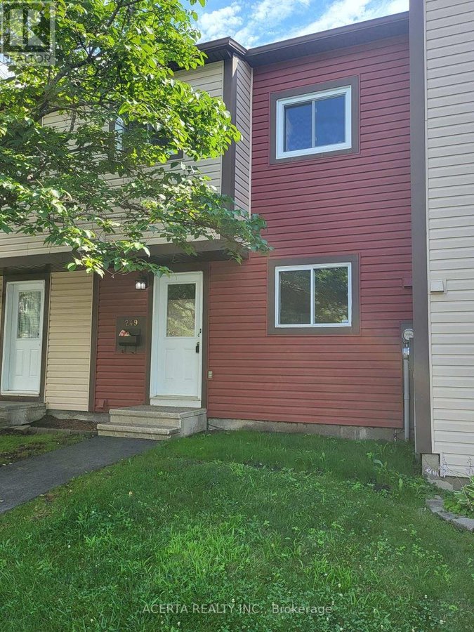 249 TEAL CRESCENT - Photo 1