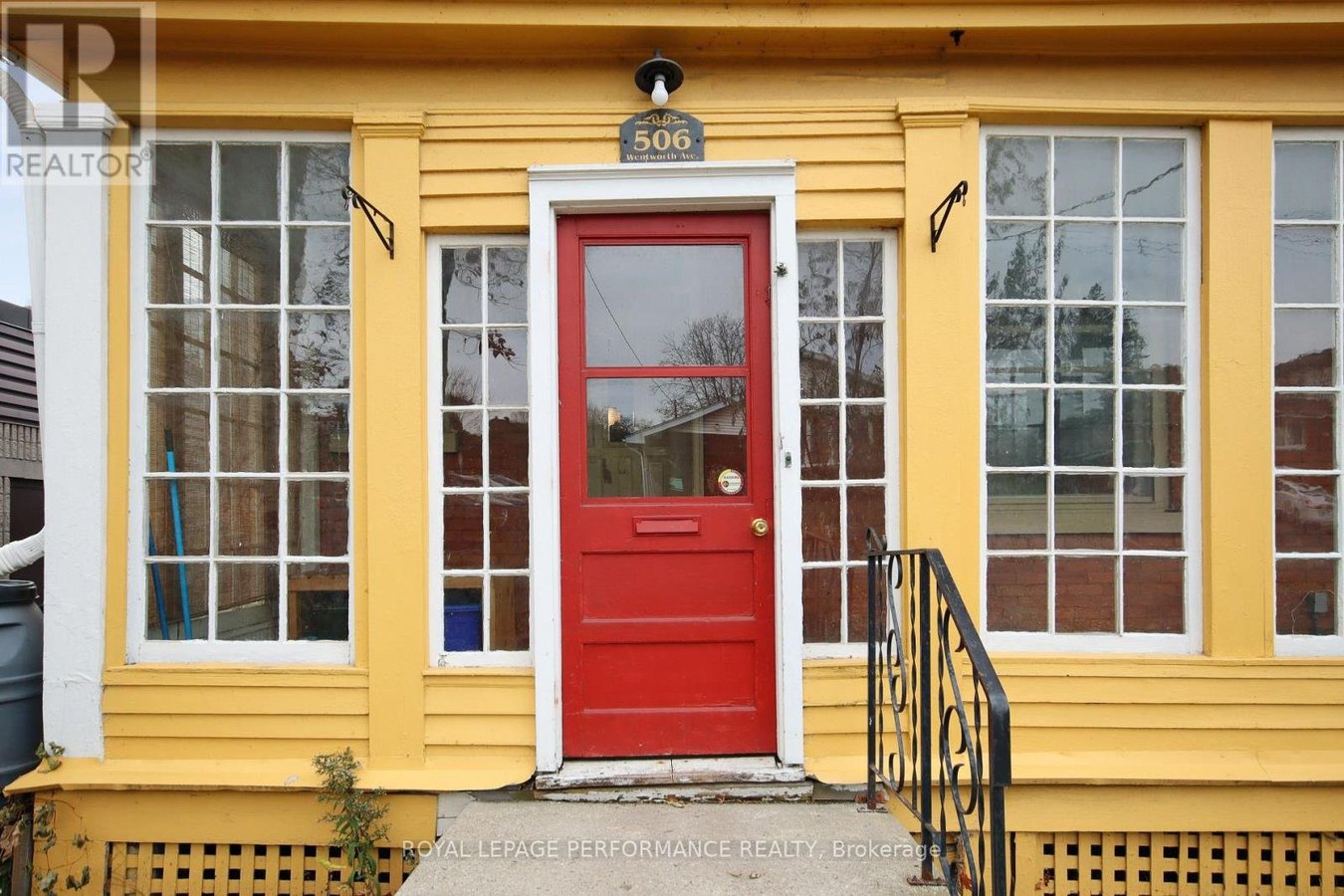 506 WENTWORTH AVENUE - Photo 2
