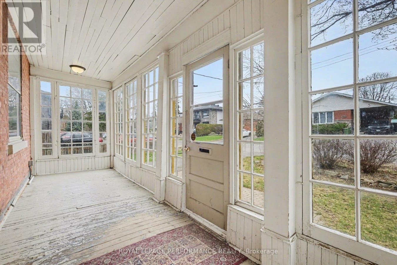 506 WENTWORTH AVENUE - Photo 3
