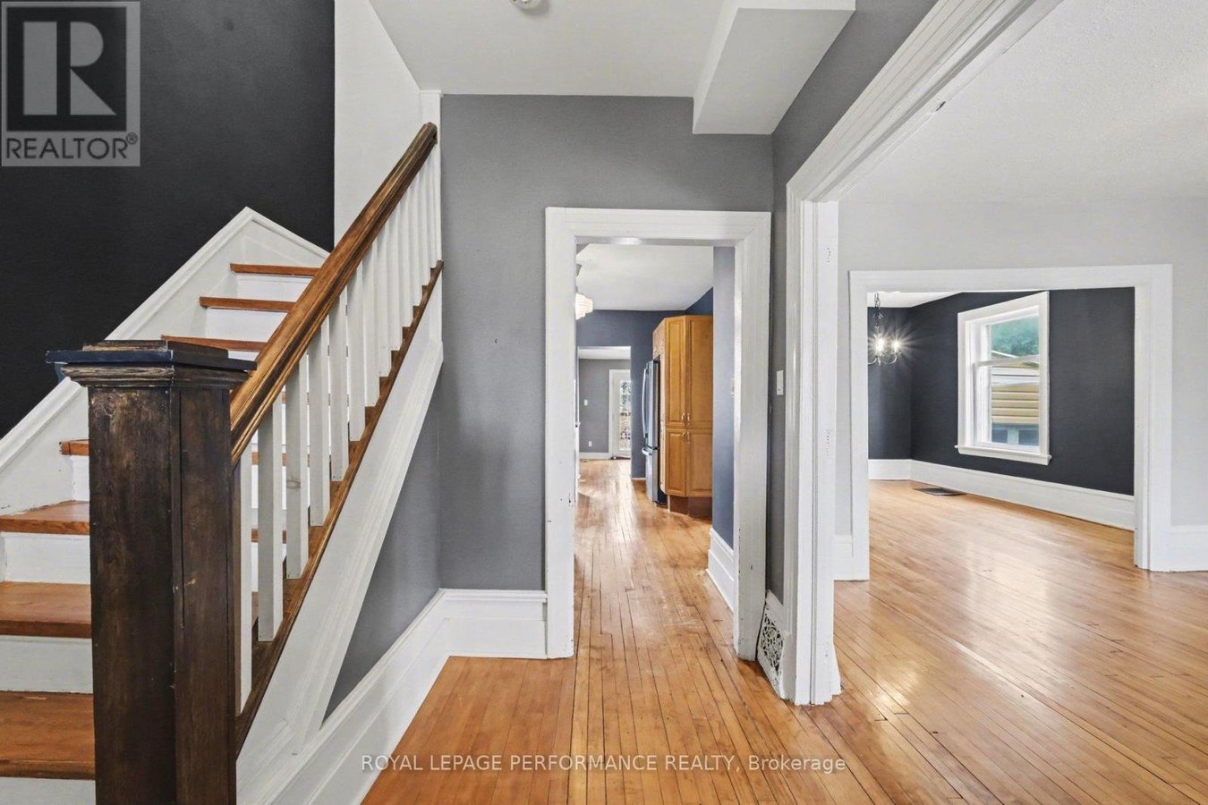506 WENTWORTH AVENUE - Photo 5