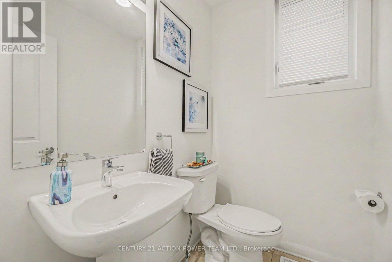 26 GARDENPOST TERRACE - Photo 16
