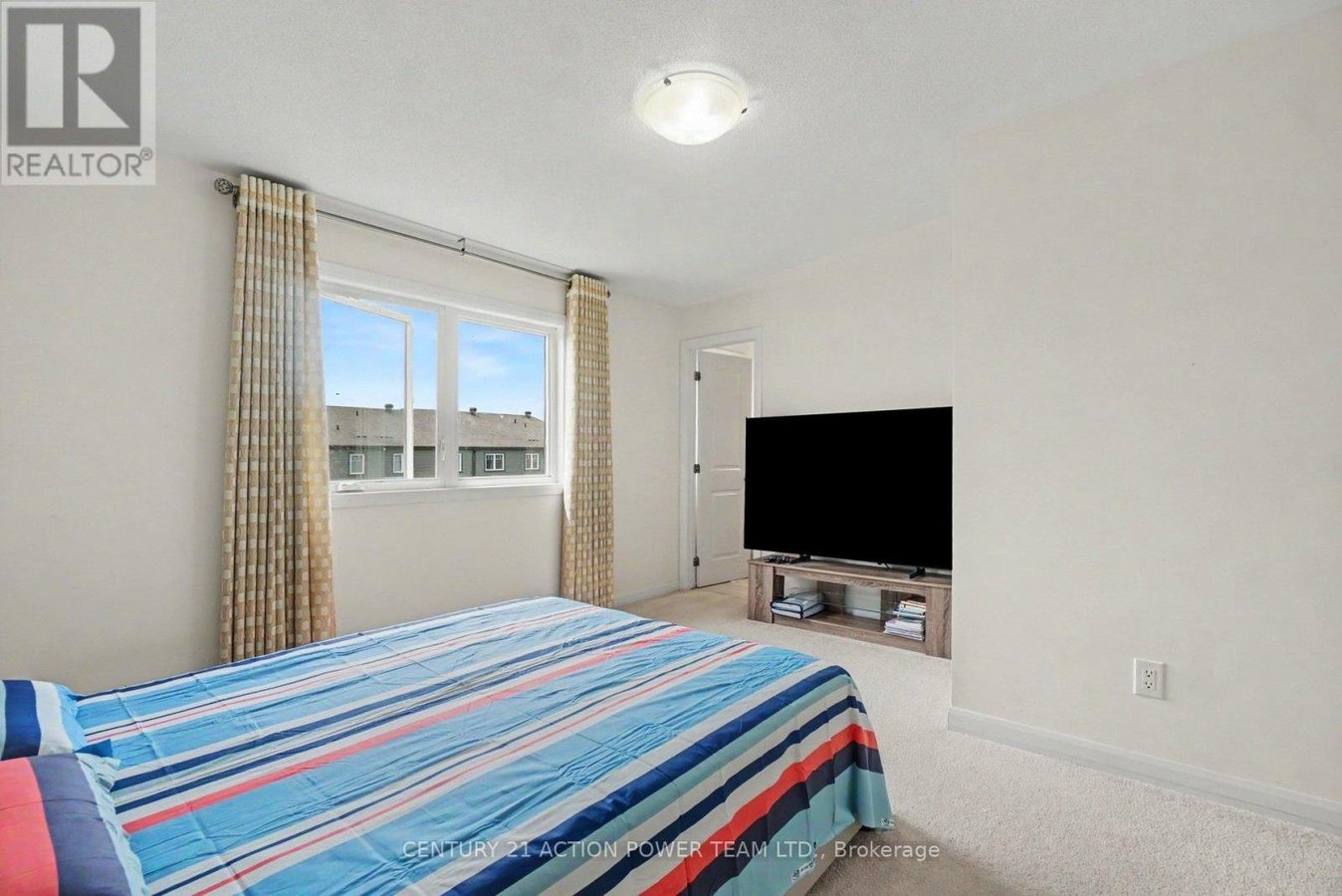 26 GARDENPOST TERRACE - Photo 19
