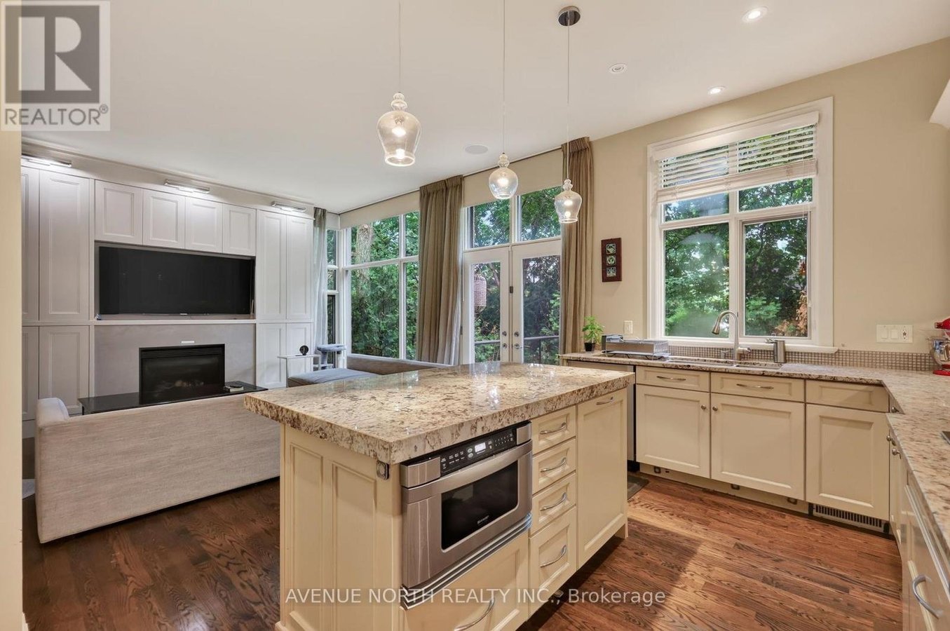 104 BLACK MAPLE PRIVATE - Photo 18