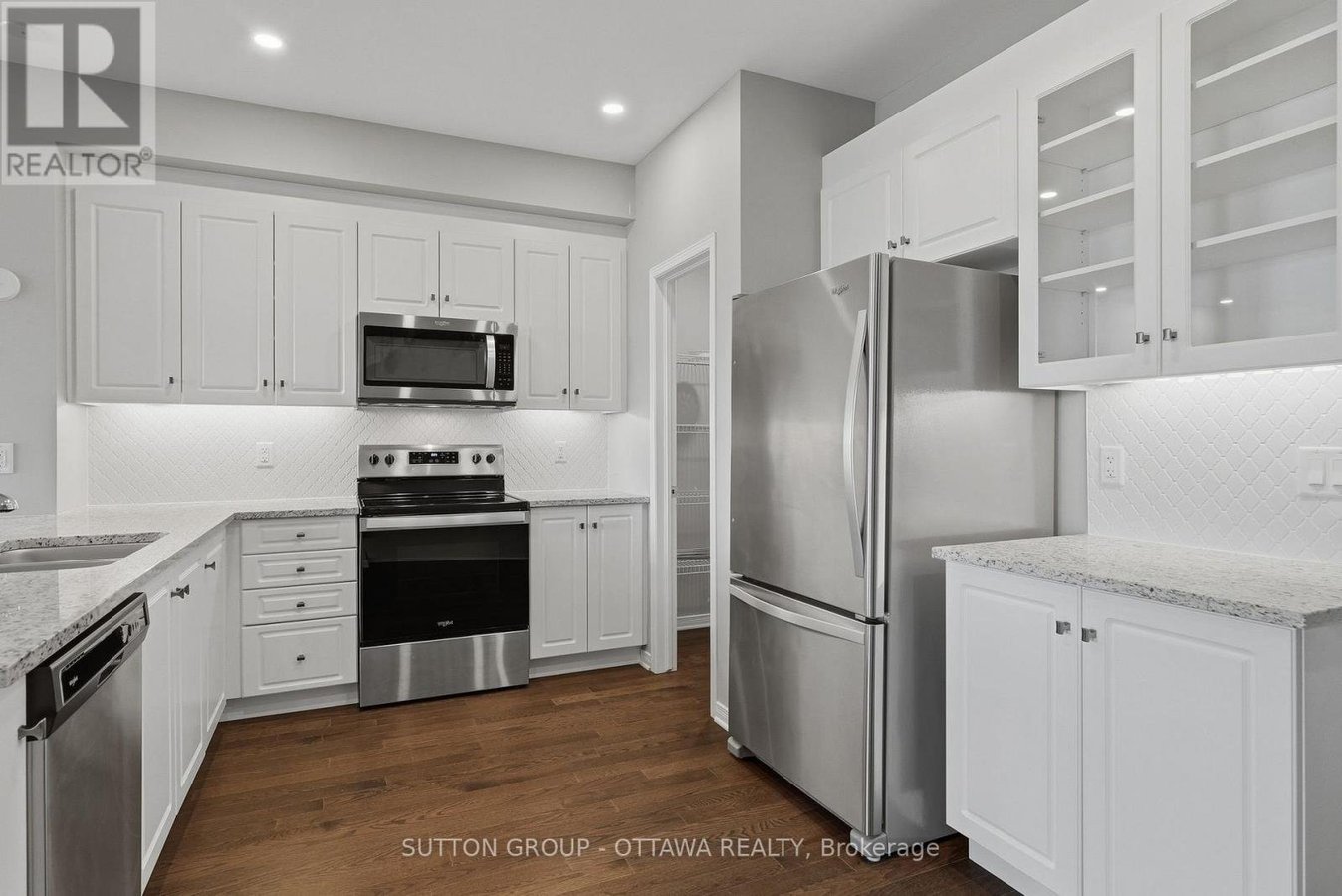 196 JARDINIERE STREET - Photo 4