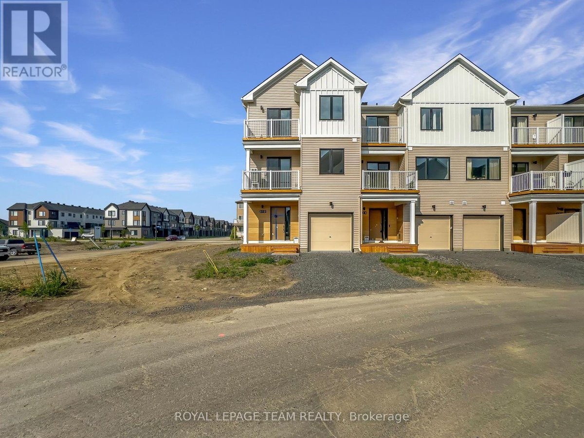 512 CELESTINE PRIVATE - Photo 1
