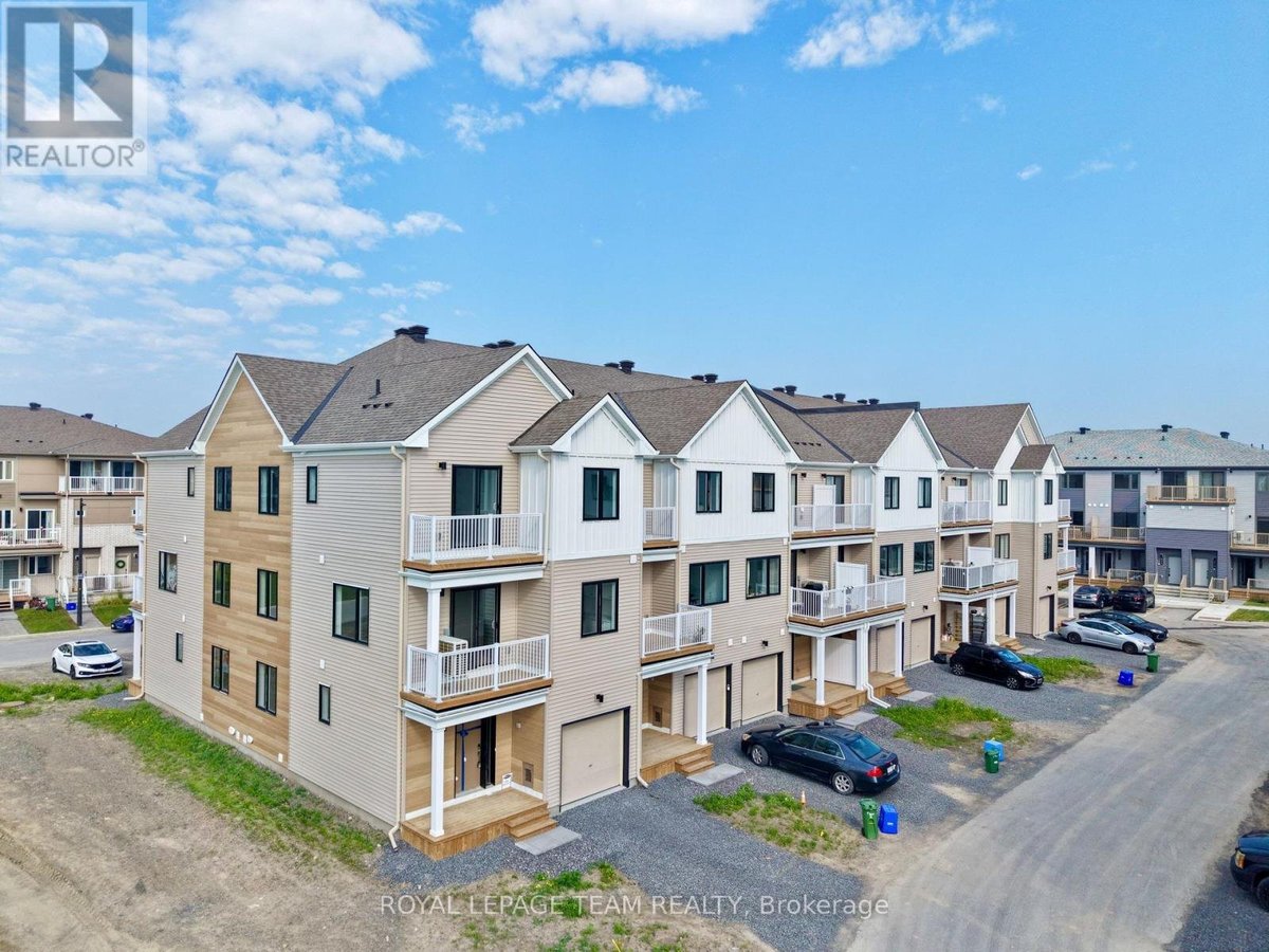 512 CELESTINE PRIVATE - Photo 2