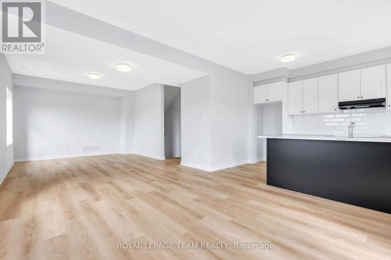 512 CELESTINE PRIVATE - Photo 17