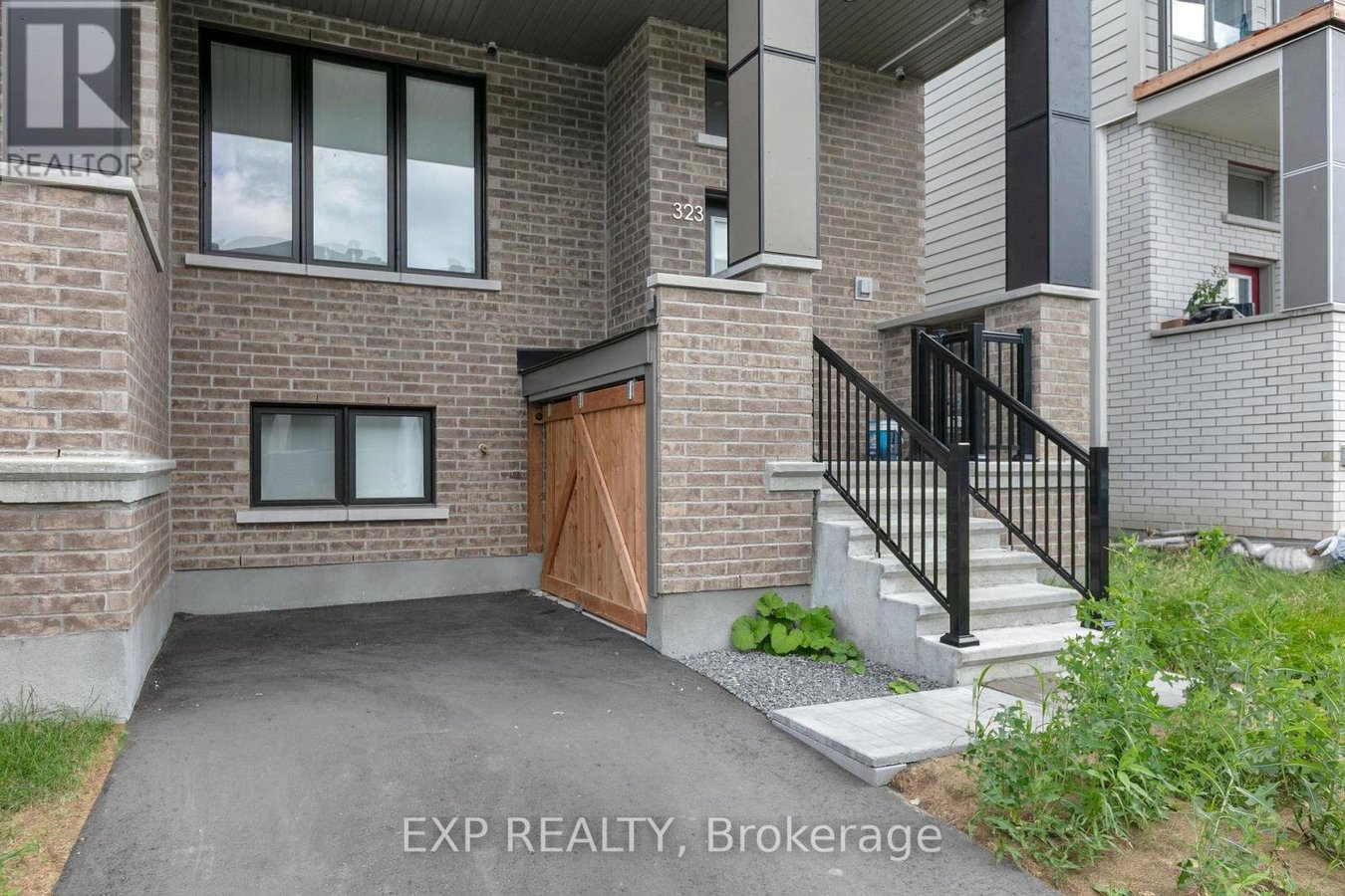 323 CATSFOOT WALK - Photo 3