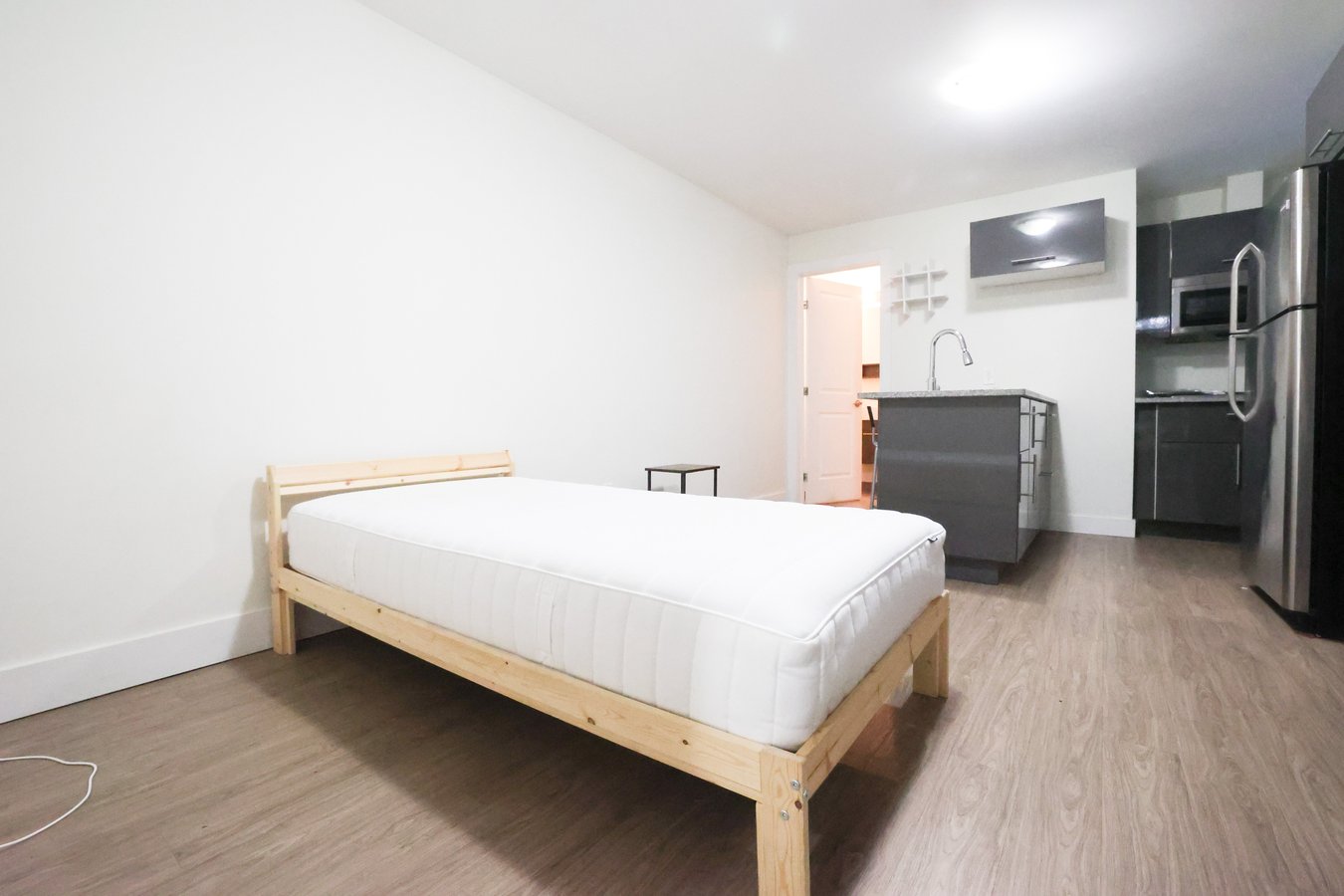 185 Henderson Avenue - Photo 2
