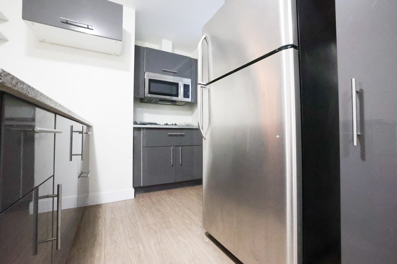 185 Henderson Avenue - Photo 3