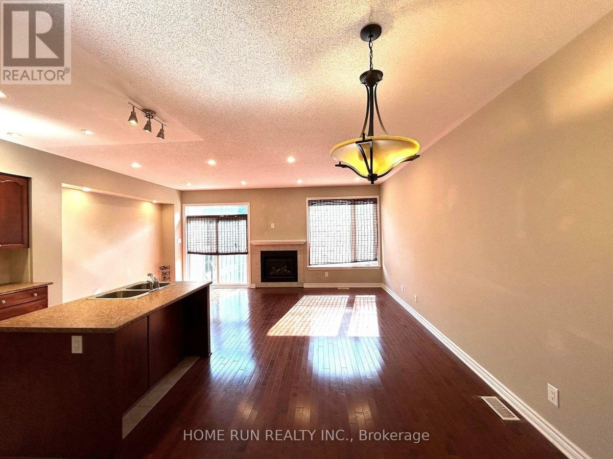 862 FLETCHER CIRCLE - Photo 3